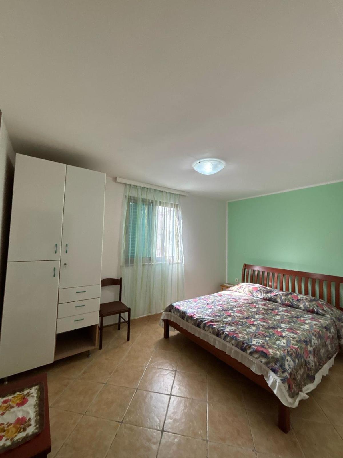 Holiday Home Zenit Улцин Екстериор снимка